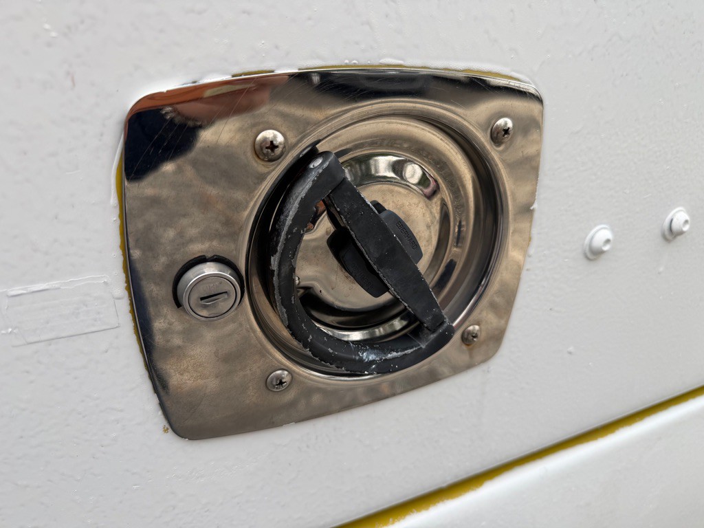 2012 Nissan Frontier Image 17