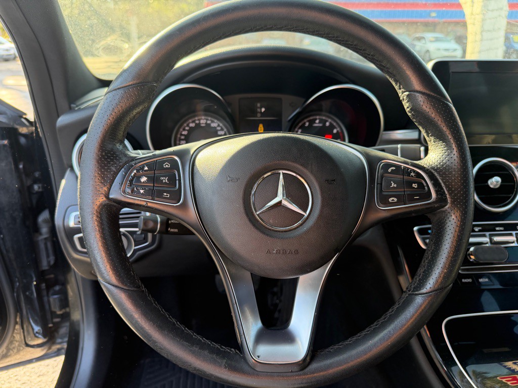 2018 Mercedes-Benz C-Class Image 11