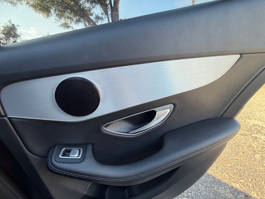 2018 Mercedes-Benz C-Class Image 31