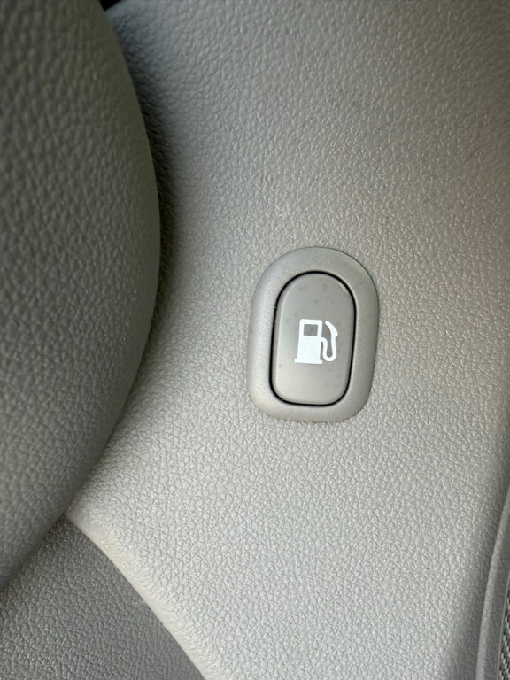 2014 Kia Sedona Image 16