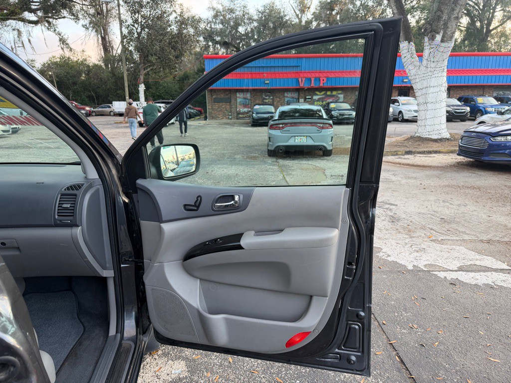 2014 Kia Sedona Image 27