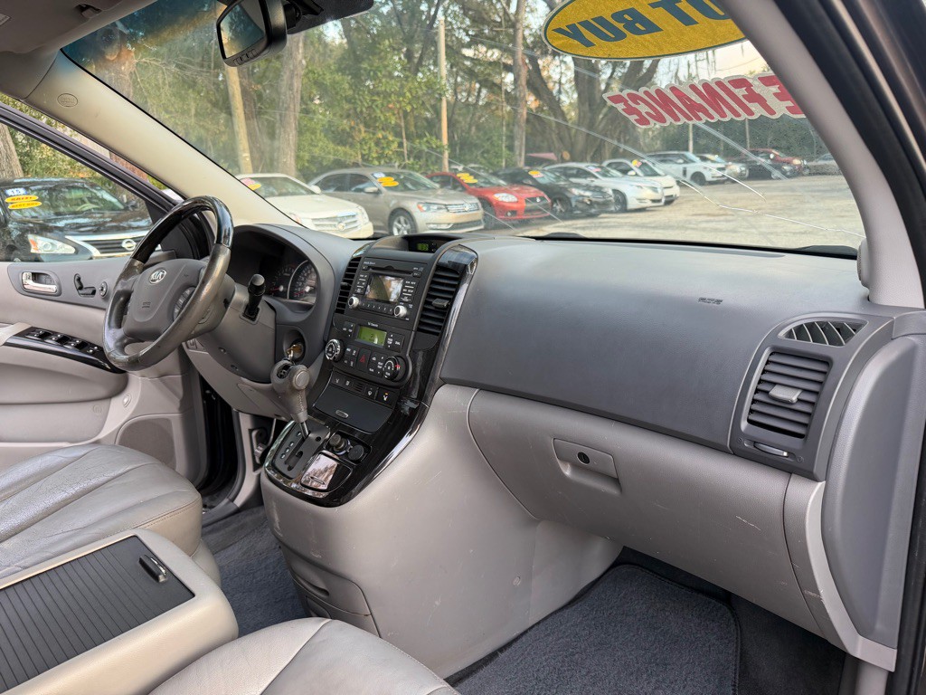 2014 Kia Sedona Image 29