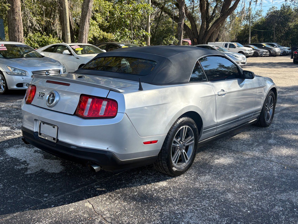 2011 Ford Mustang Image 5