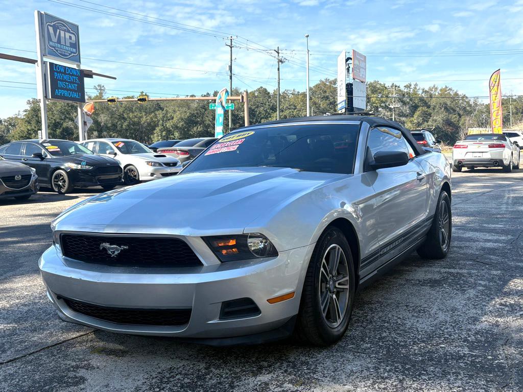 2011 Ford Mustang Image 1