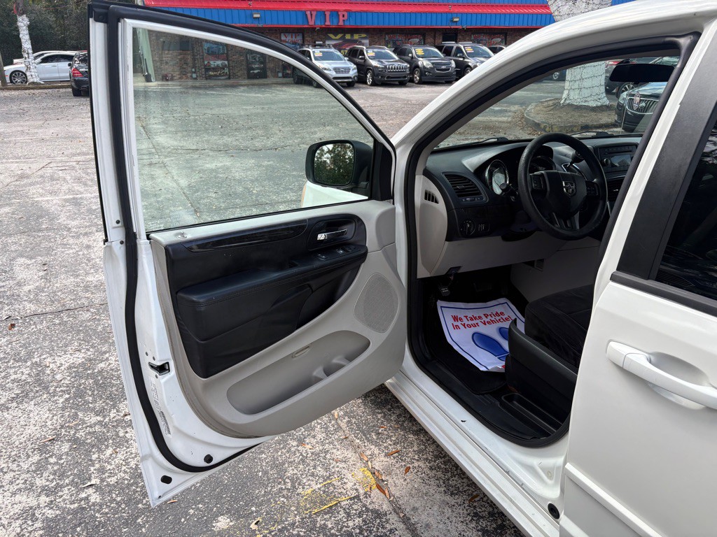 2012 Dodge Grand Caravan Image 9