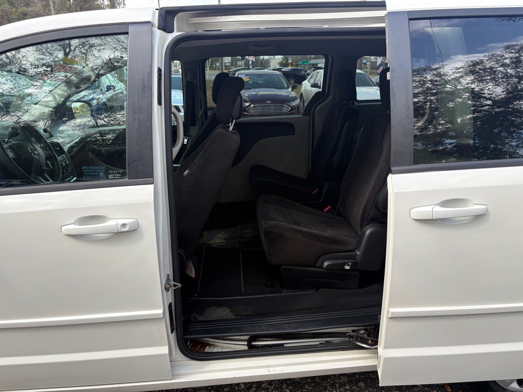 2012 Dodge Grand Caravan Image 14