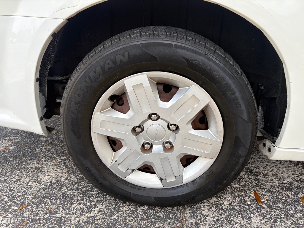 2012 Dodge Grand Caravan Image 24