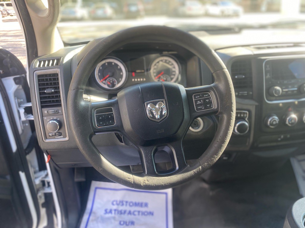 2015 RAM 1500 Image 10