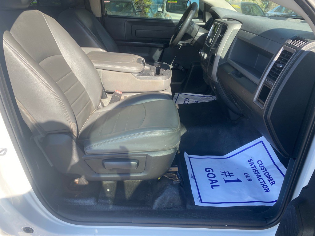 2015 RAM 1500 Image 14