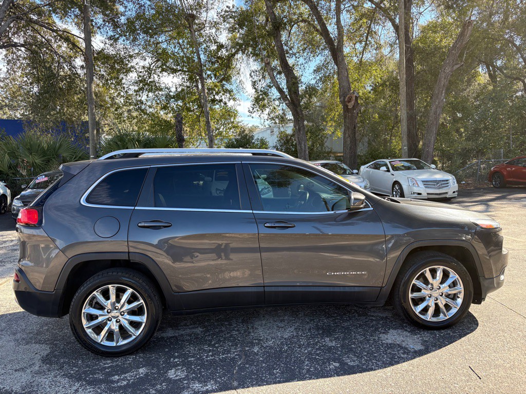2015 Jeep Cherokee Image 6