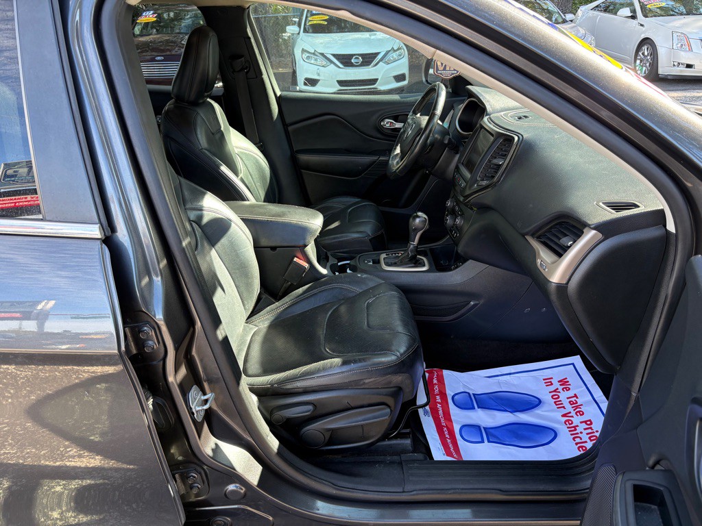 2015 Jeep Cherokee Image 13