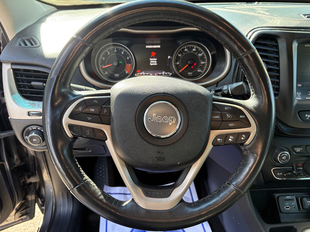 2015 Jeep Cherokee Image 20