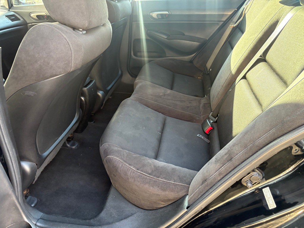 2011 Honda Civic Image 13