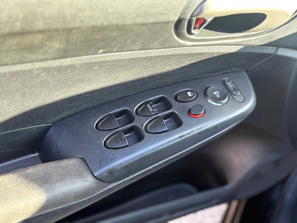 2011 Honda Civic Image 22