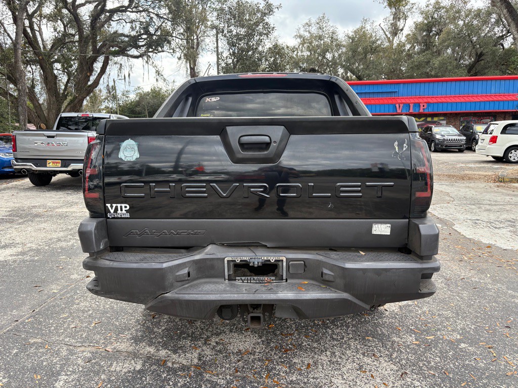 2003 Chevrolet Avalanche Image 4