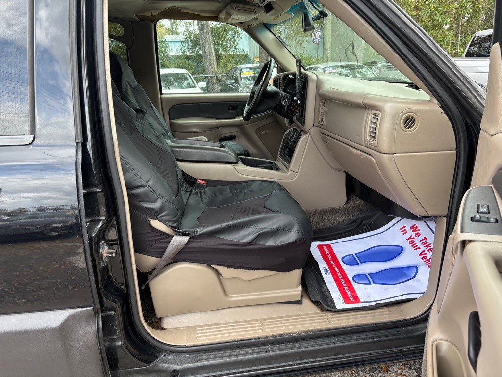 2003 Chevrolet Avalanche Image 14