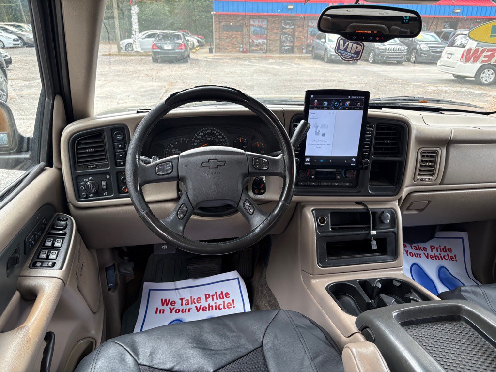 2003 Chevrolet Avalanche Image 19