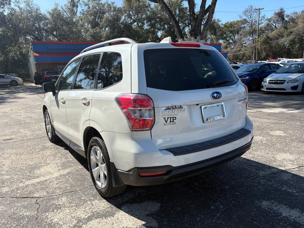 2016 Subaru Forester Image 3