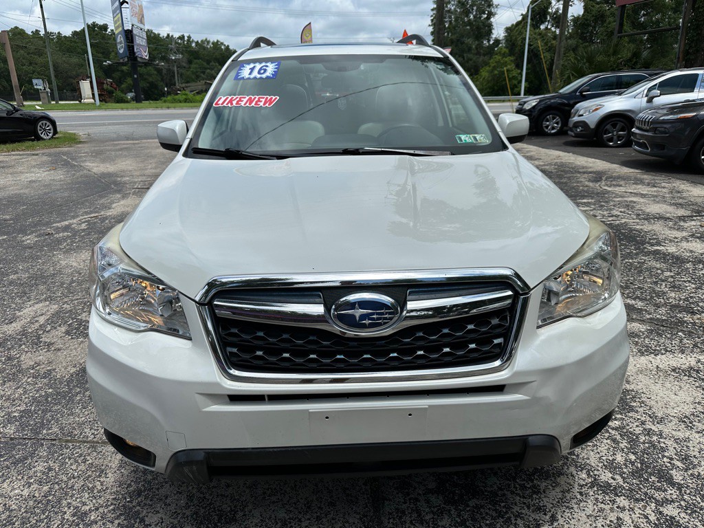 2016 Subaru Forester Image 8