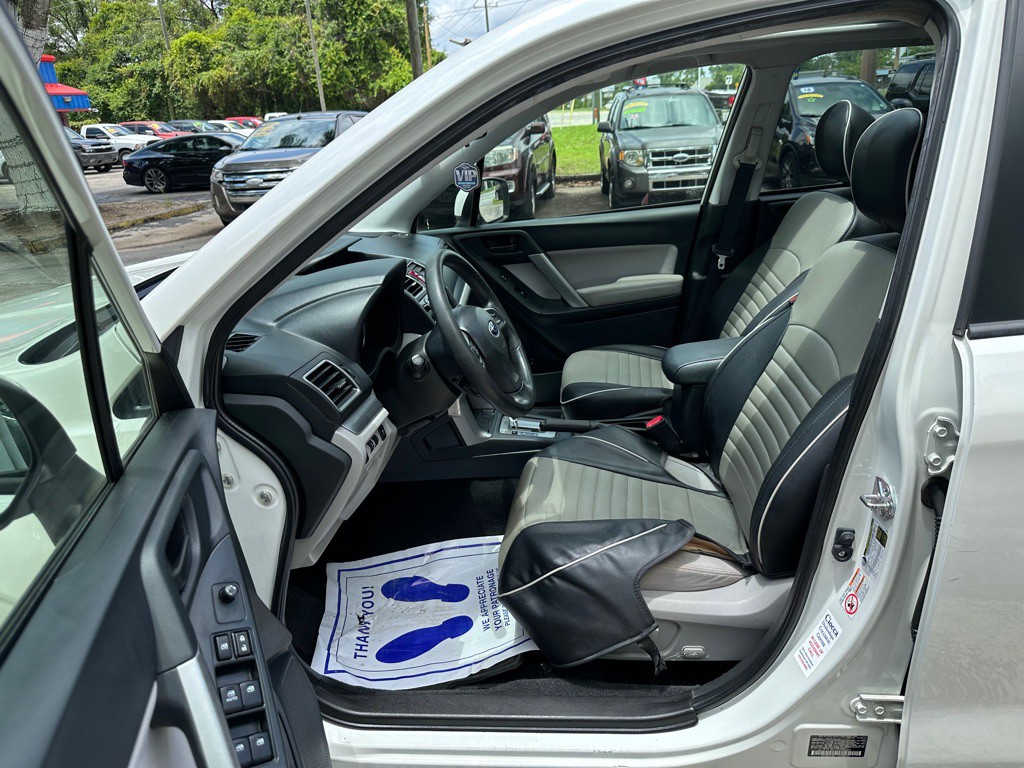 2016 Subaru Forester Image 10