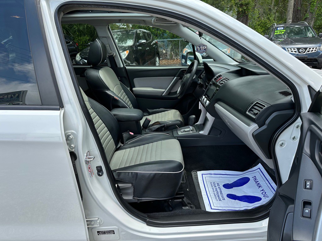 2016 Subaru Forester Image 14