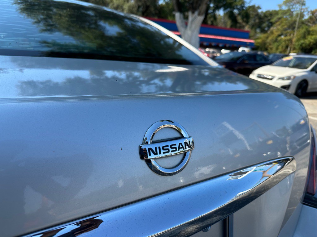 2013 Nissan Maxima Image 10