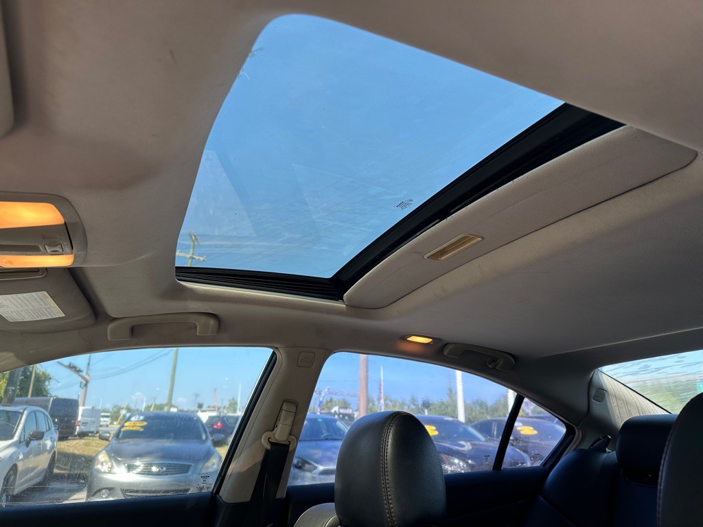 2013 Nissan Maxima Image 15