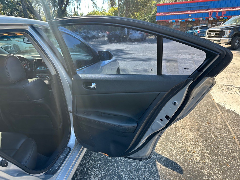 2013 Nissan Maxima Image 18