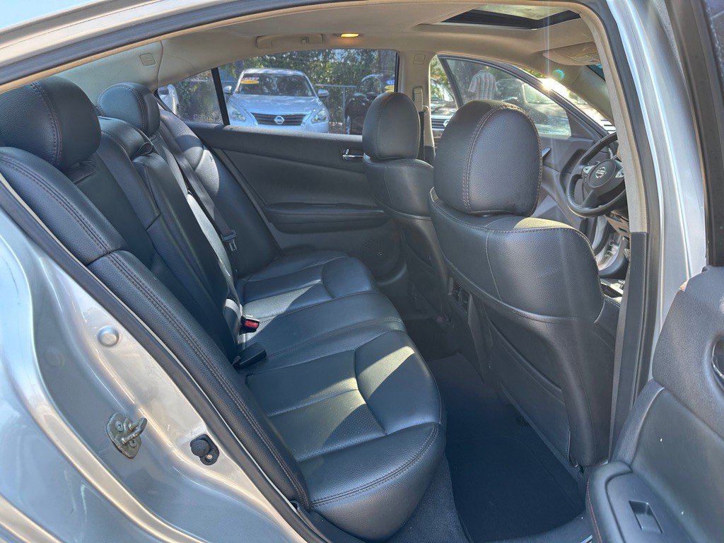 2013 Nissan Maxima Image 19