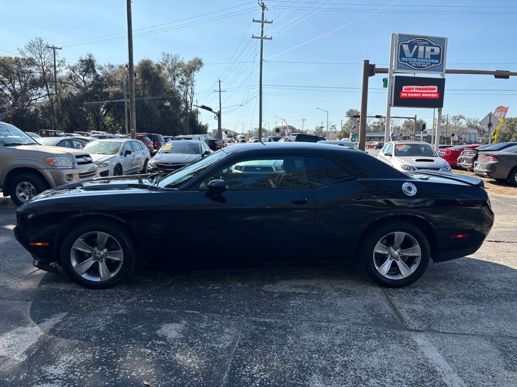 2019 Dodge Challenger Image 2