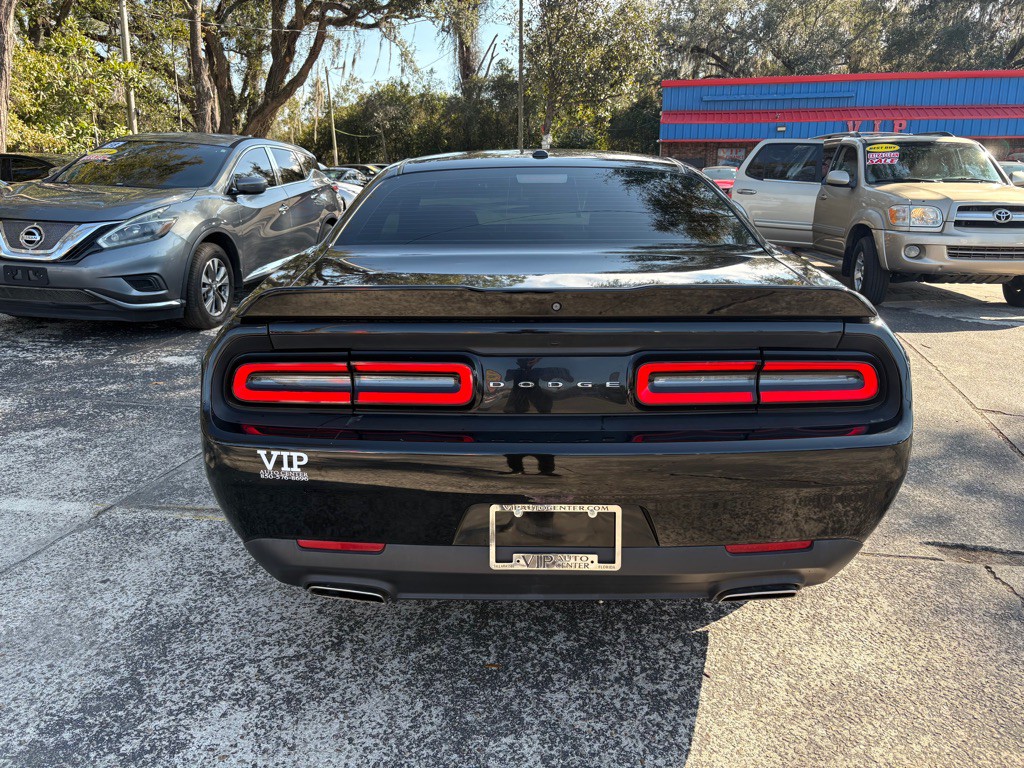 2019 Dodge Challenger Image 4