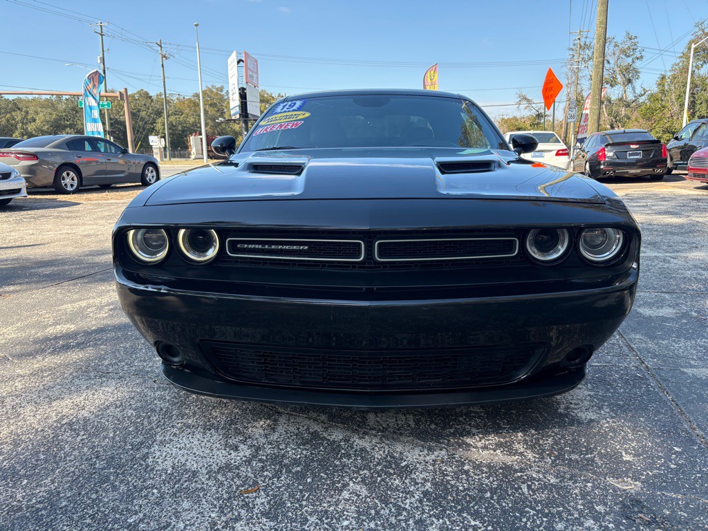 2019 Dodge Challenger Image 8