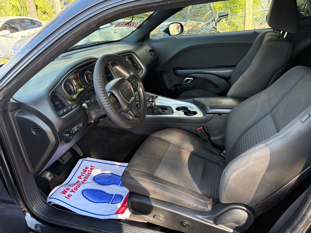 2019 Dodge Challenger Image 12