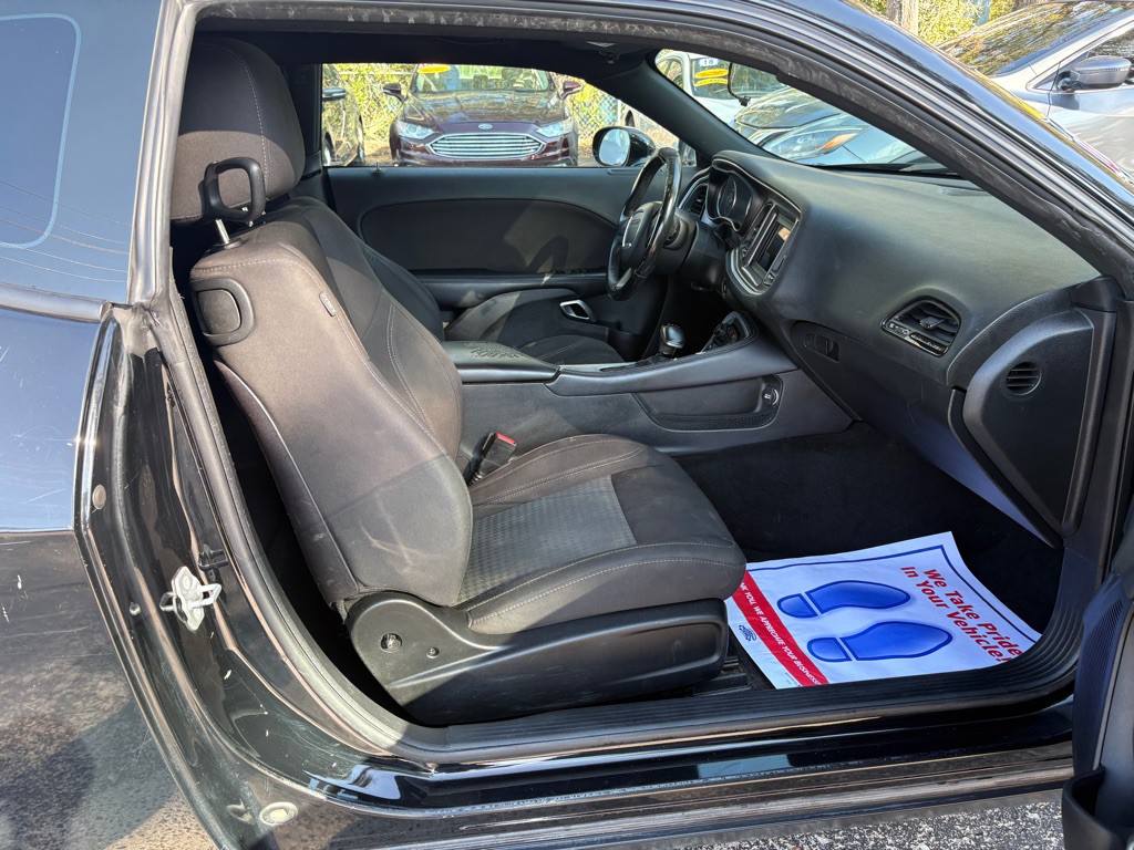 2019 Dodge Challenger Image 14