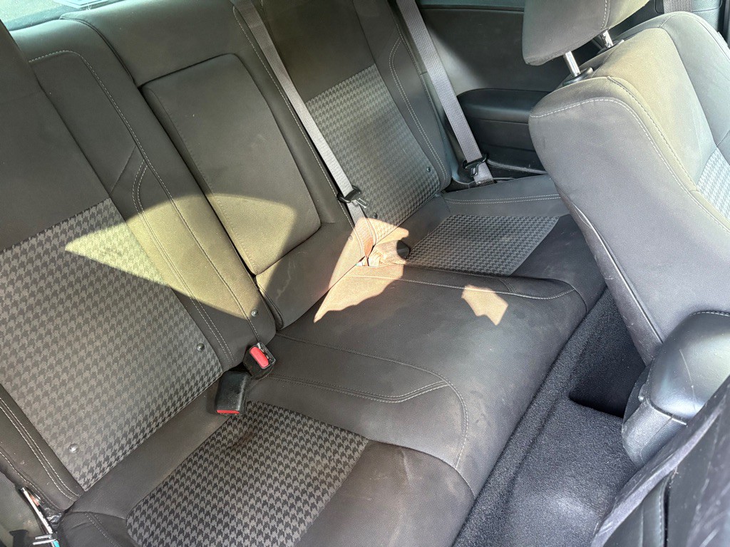 2019 Dodge Challenger Image 16