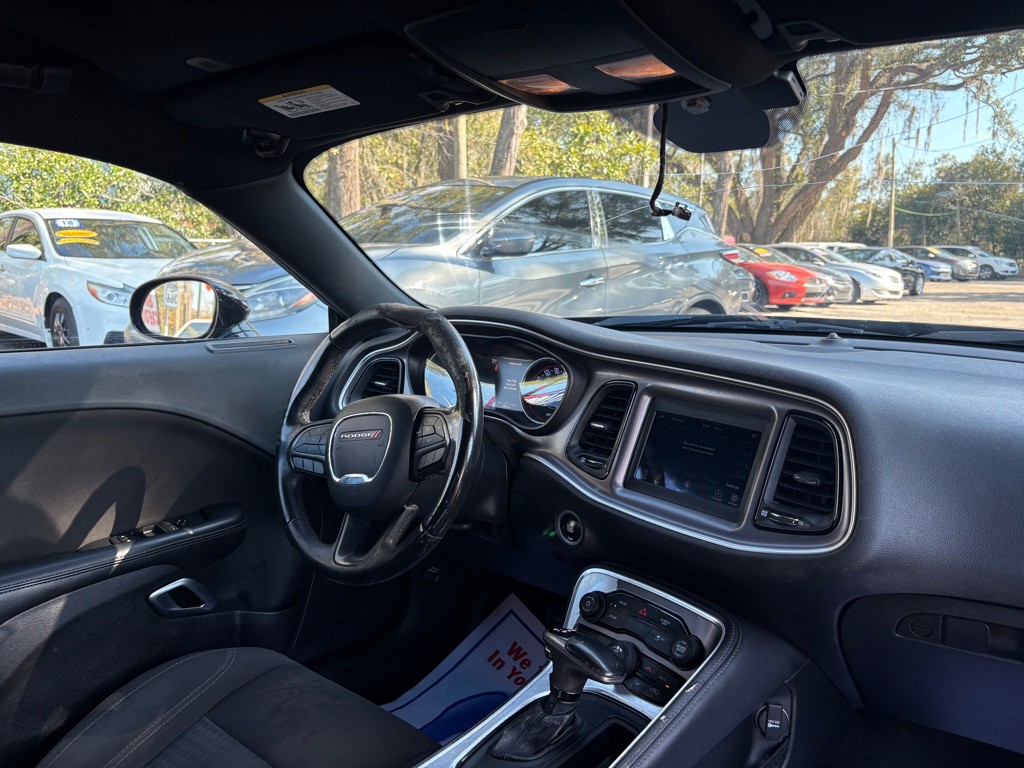 2019 Dodge Challenger Image 17