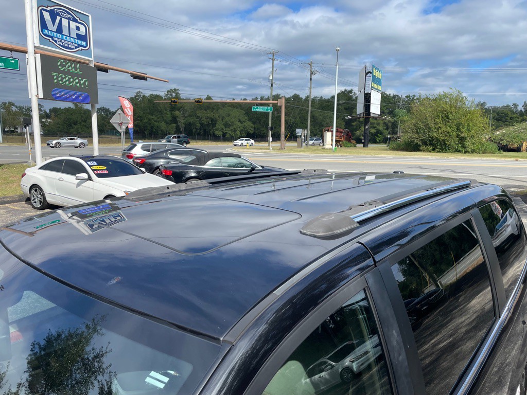 2015 Chrysler Town & Country Image 9