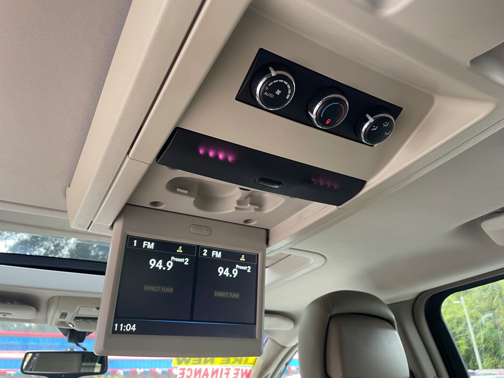 2015 Chrysler Town & Country Image 27
