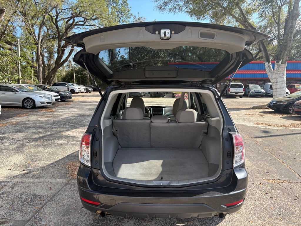 2010 Subaru Forester Image 13