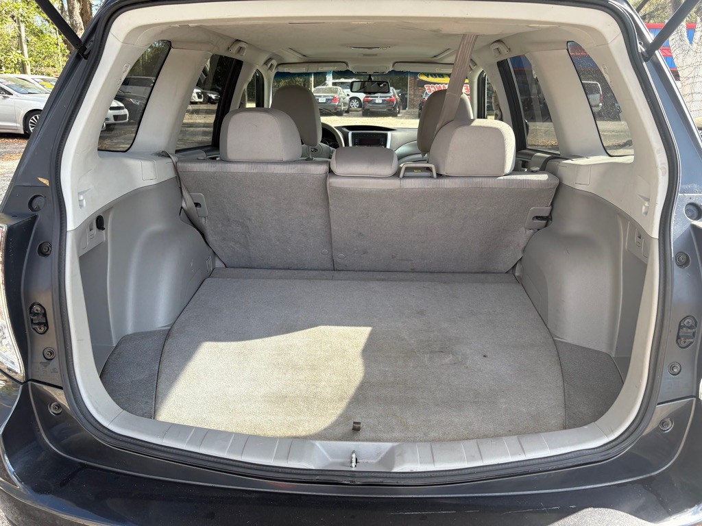 2010 Subaru Forester Image 14