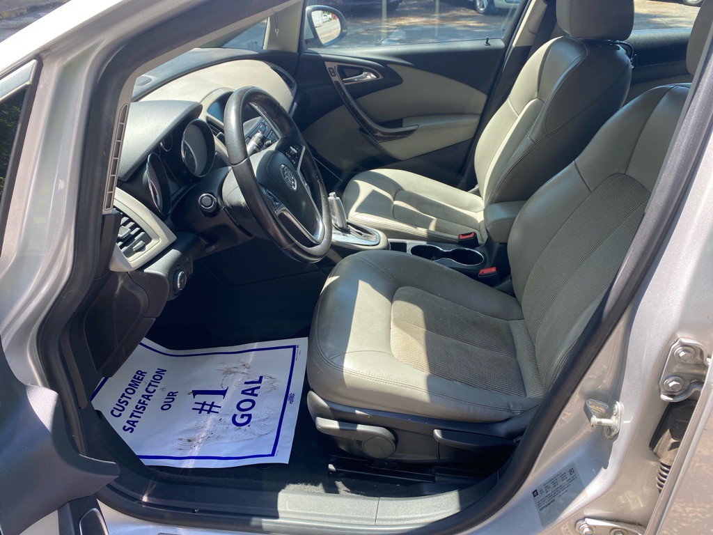 2014 Buick Verano Image 12