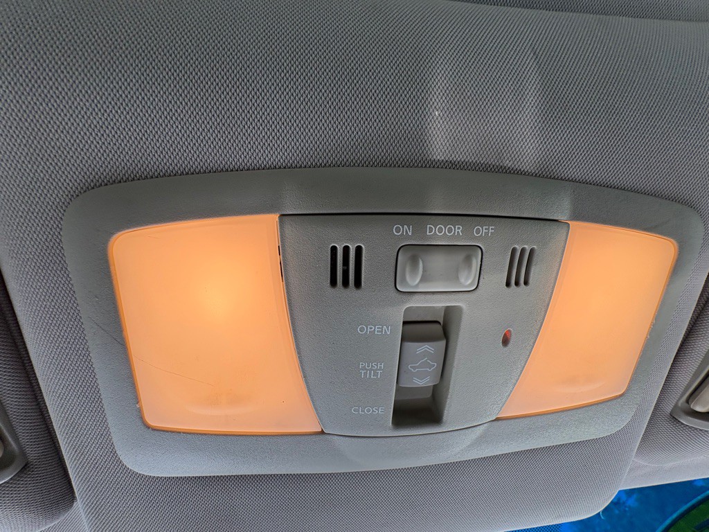 2011 Nissan Maxima Image 24