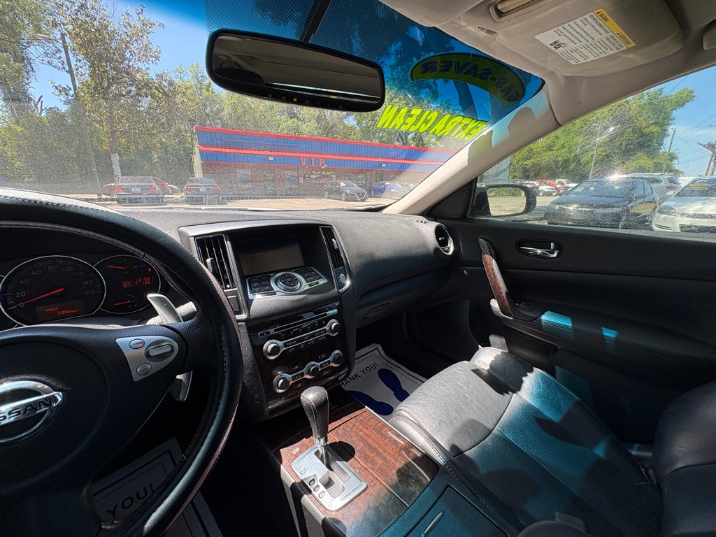 2011 Nissan Maxima Image 25