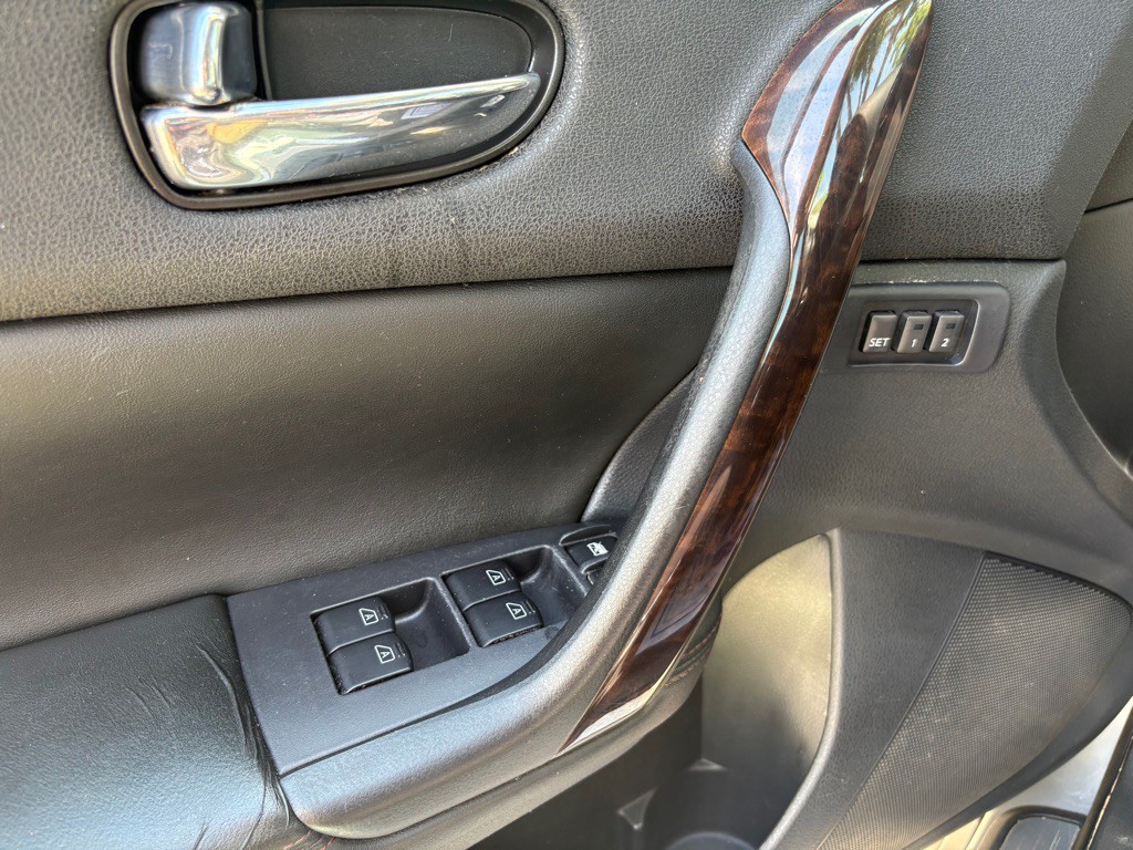 2011 Nissan Maxima Image 28
