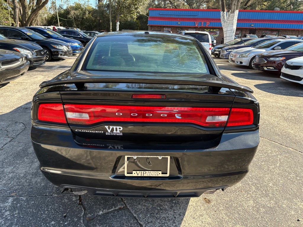 2011 Dodge Charger Image 4