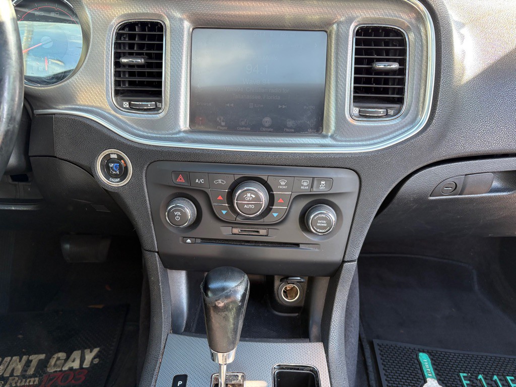 2011 Dodge Charger Image 20