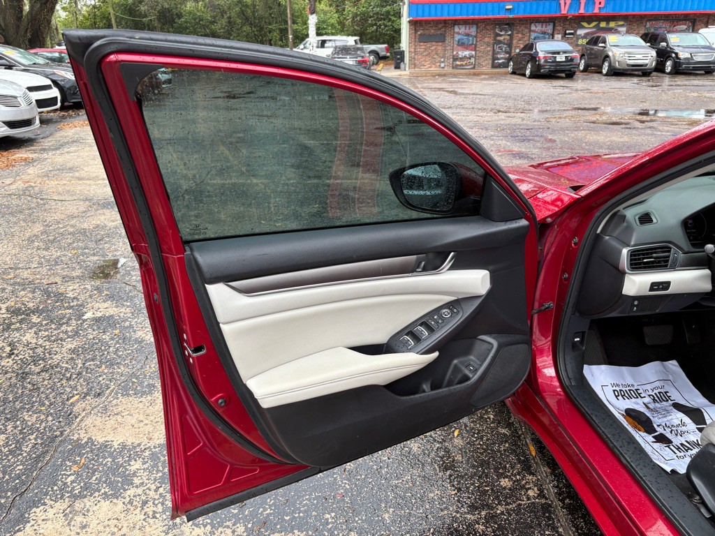2020 Honda Accord Image 9