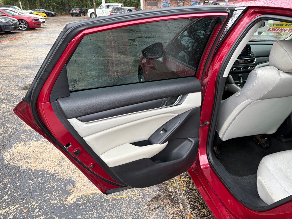 2020 Honda Accord Image 11