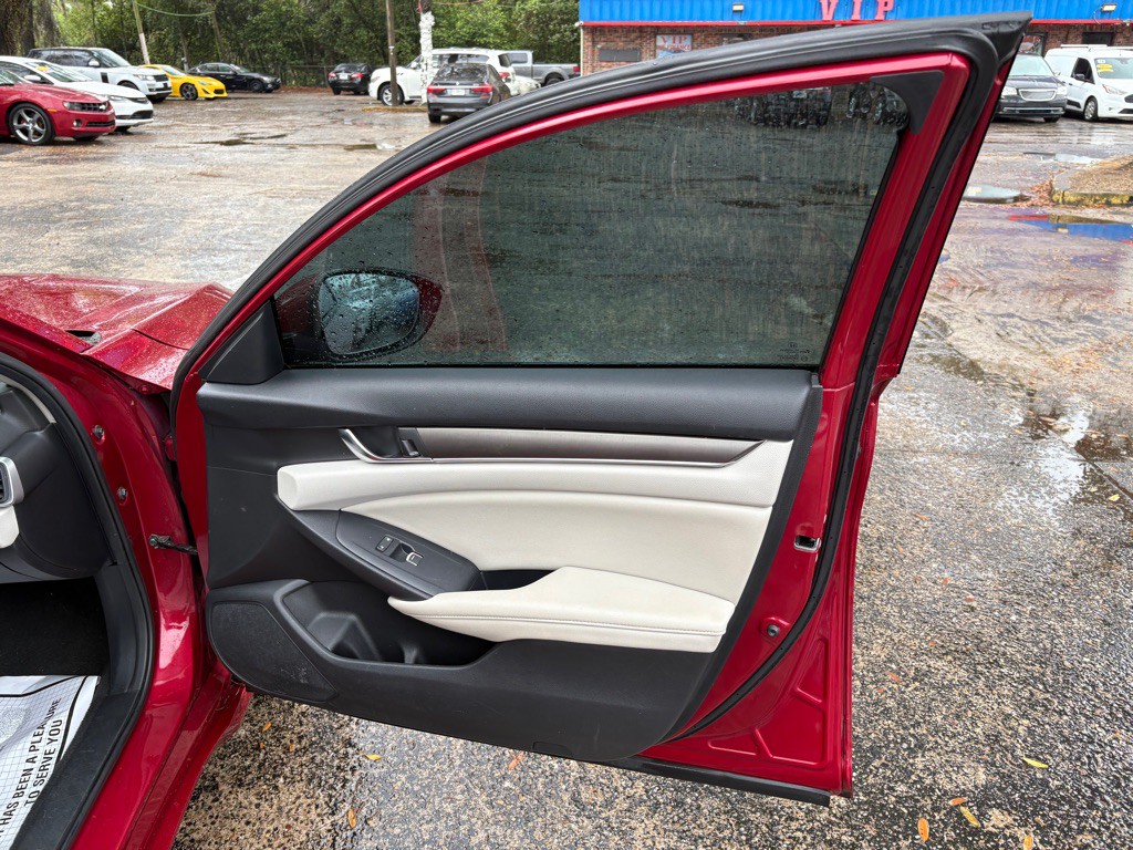 2020 Honda Accord Image 13