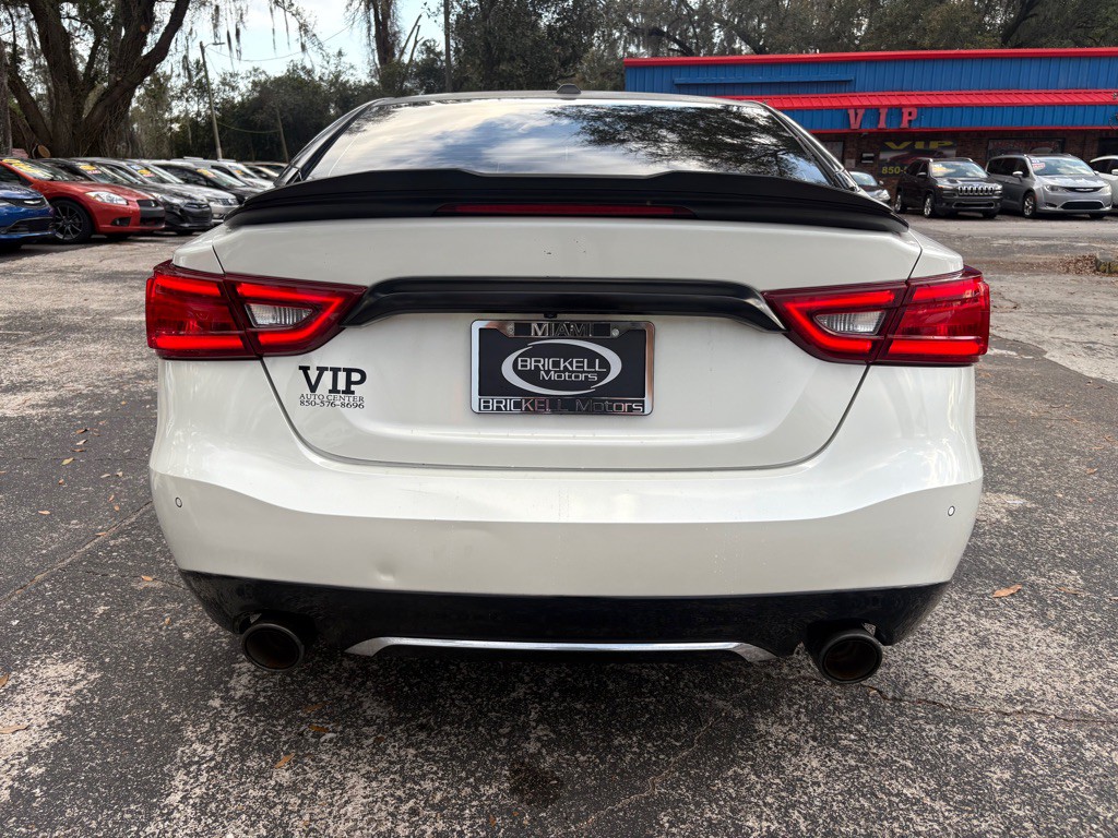 2017 Nissan Maxima Image 4